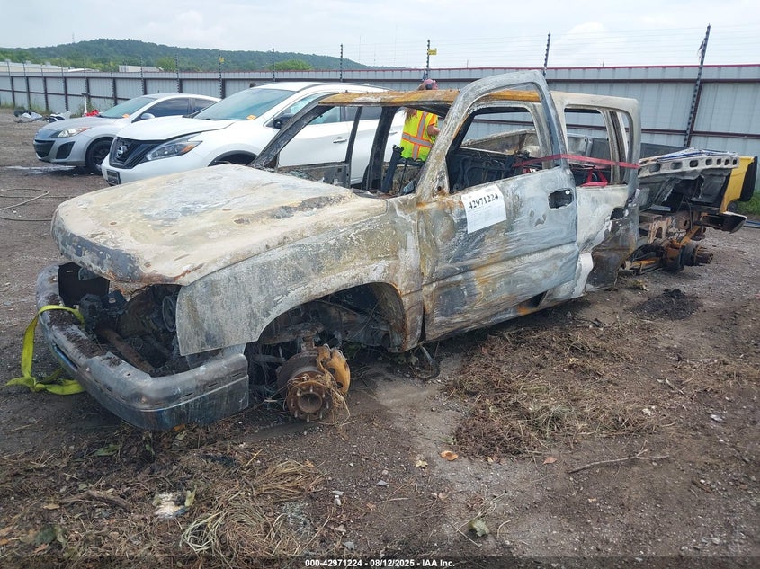 2005 Chevrolet Silverado 3500 Ls VIN: 1GCJC33285F910591 Lot: 42971224