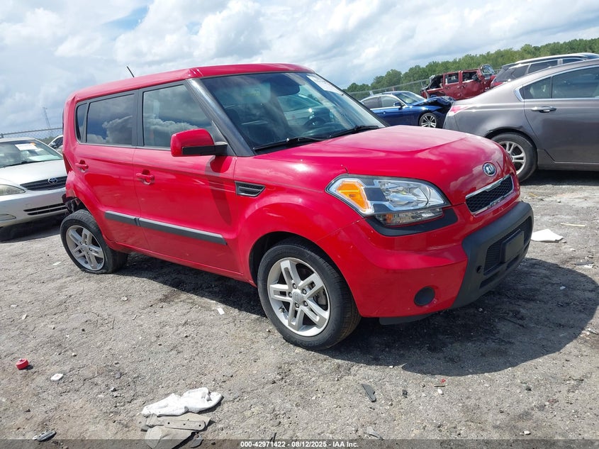 KIA SOUL +