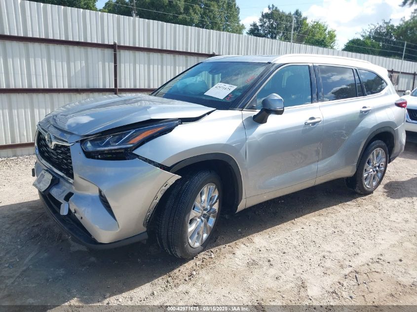 2025 Toyota Highlander - 5TDKDRAH9SS551145