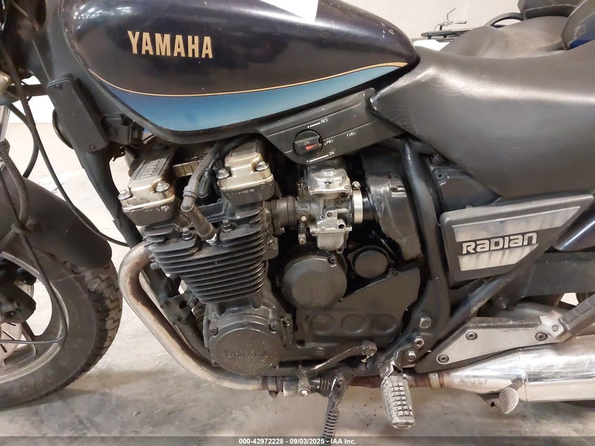 JYA1UJ004GA006138 1986 YAMAHA  photo no. 9