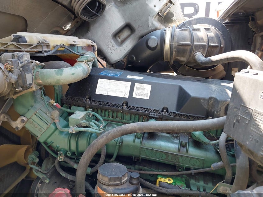 2019 Volvo Vnl VIN: 4V4NC9EH1KN197562 Lot: 42972453