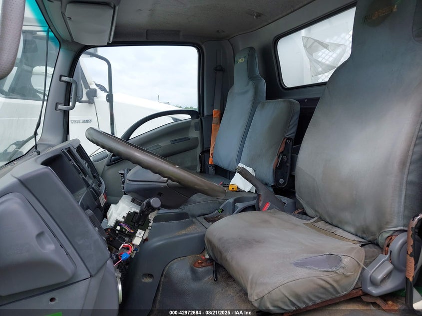 2014 Isuzu Npr Gas Reg VIN: 54DC4W1B1ES802780 Lot: 42972684