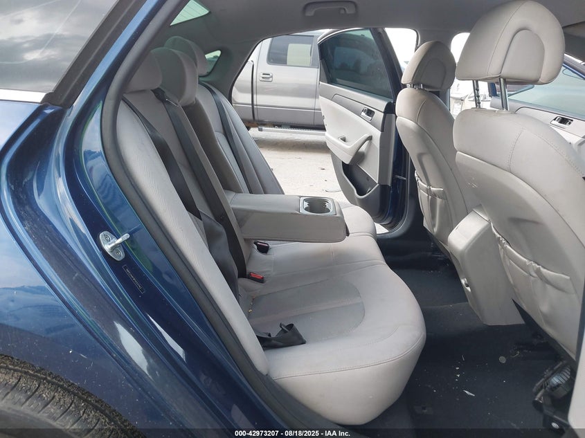2015 HYUNDAI SONATA SE - 5NPE24AF9FH157743