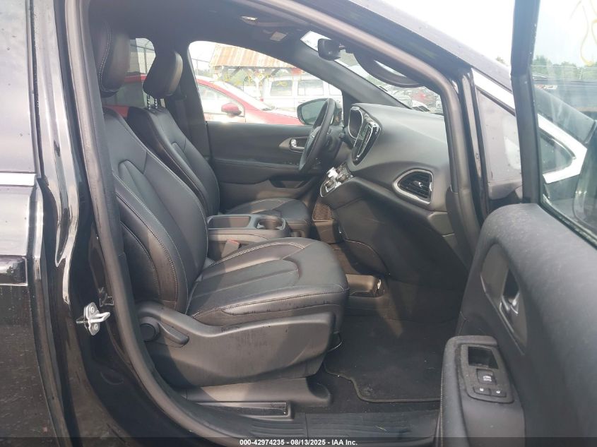 2025 Chrysler Pacifica - 2C4RC1BG8SR551400