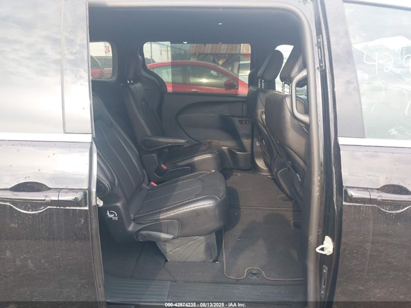 2025 Chrysler Pacifica - 2C4RC1BG8SR551400