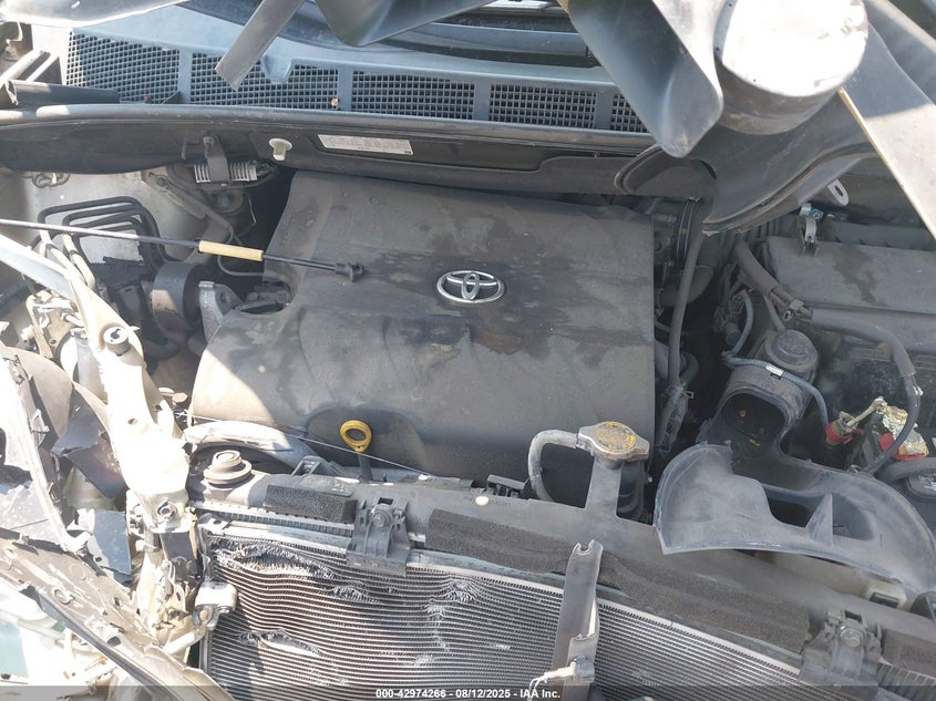 2011 Toyota Sienna Le V6 VIN: 5TDKK3DC6BS153801 Lot: 42974266