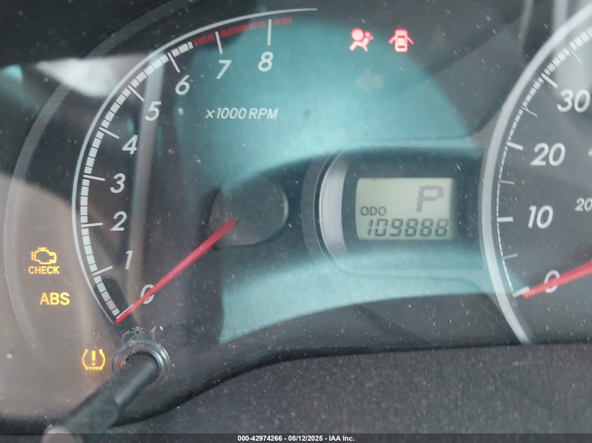 2011 Toyota Sienna Le V6 VIN: 5TDKK3DC6BS153801 Lot: 42974266