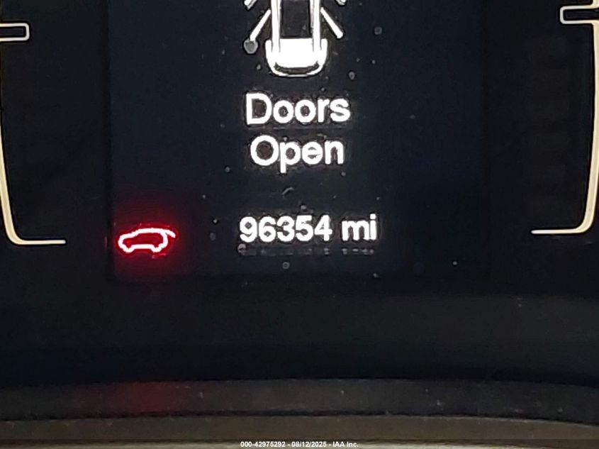 2017 Jeep Cherokee Latitude 4X4 VIN: 1C4PJMCB7HW531236 Lot: 42975292