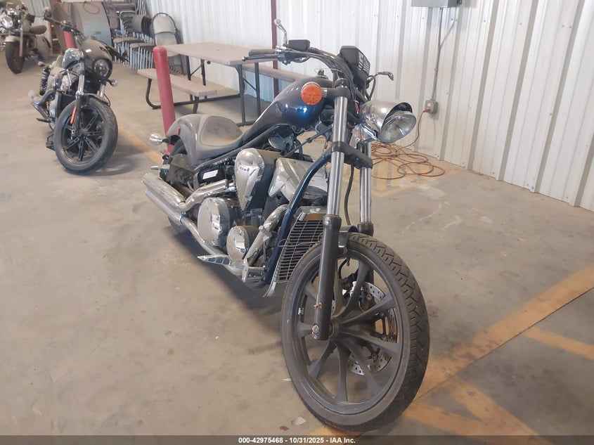 2019 Honda Vt1300 Cx blue null gasoline JH2SC6122KK400403 photo #1