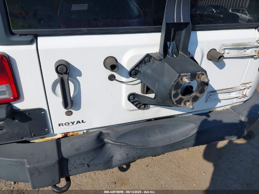 2011 Jeep Wrangler Unlimited Sport VIN: 1J4BA3H12BL598298 Lot: 42976599