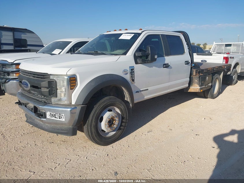 1FD0W5HT5KEG49319 2019 FORD F550 photo no. 2