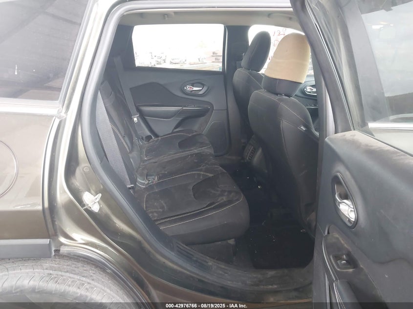 2016 JEEP CHEROKEE LATITUDE 1C4PJMCSXGW102672