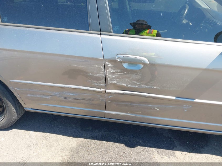 2005 Honda Civic Lx VIN: 2HGES16535H510422 Lot: 42976953