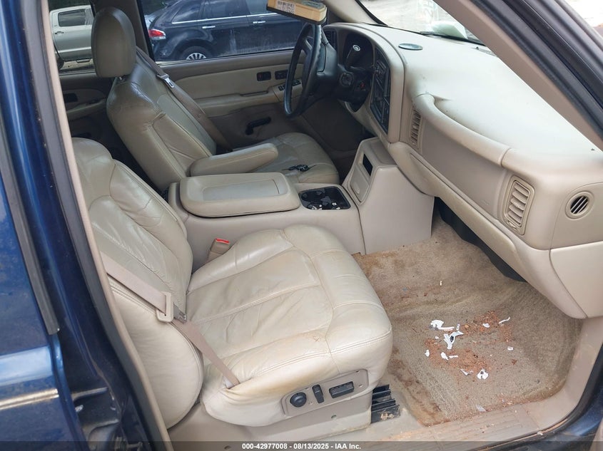 1GNEC13T61J150786 2001 CHEVROLET TAHOE photo no. 5