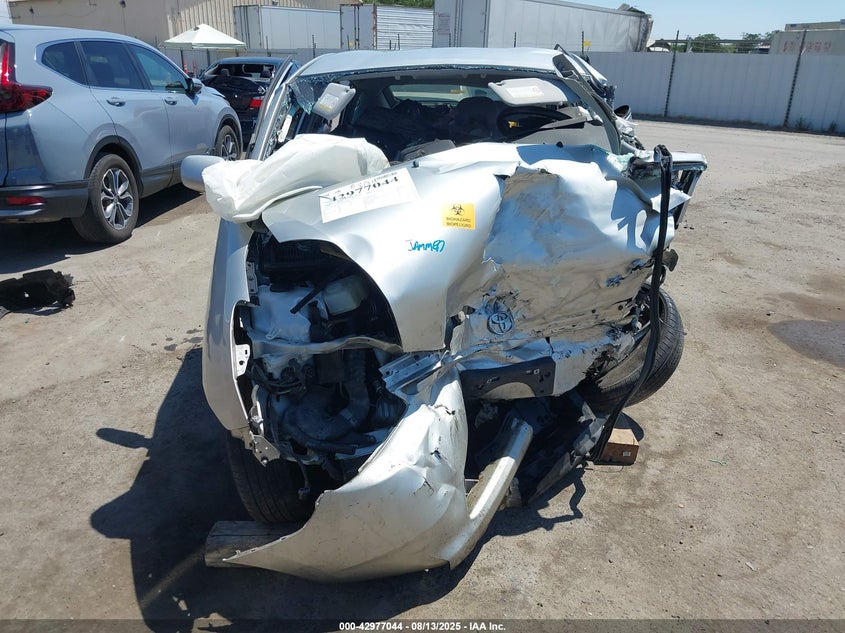 JTDKB20U053113552 2005 TOYOTA PRIUS photo no. 12