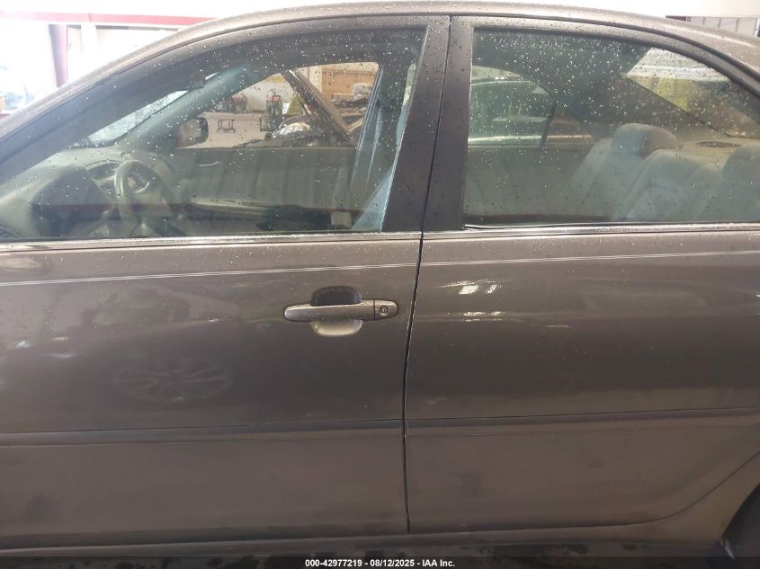 2004 Toyota Camry Le VIN: 4T1BE32K14U852765 Lot: 42977219