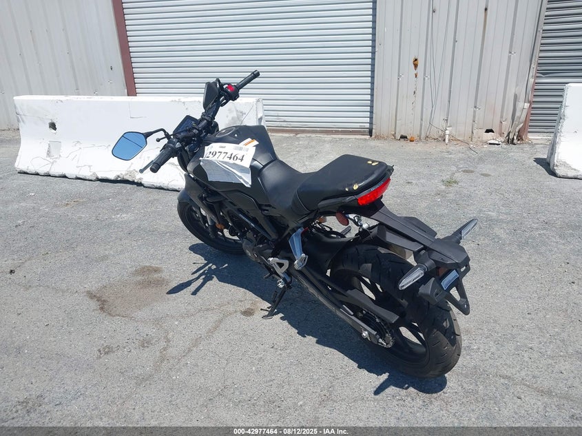 2024 HONDA CBF300 NA - MLHNC5553R5400050