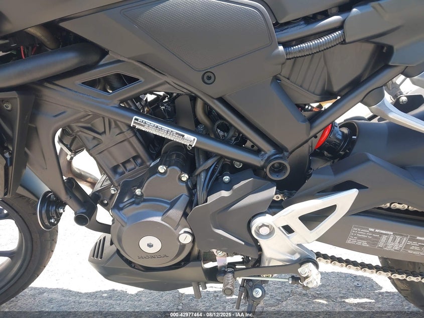 2024 HONDA CBF300 NA - MLHNC5553R5400050