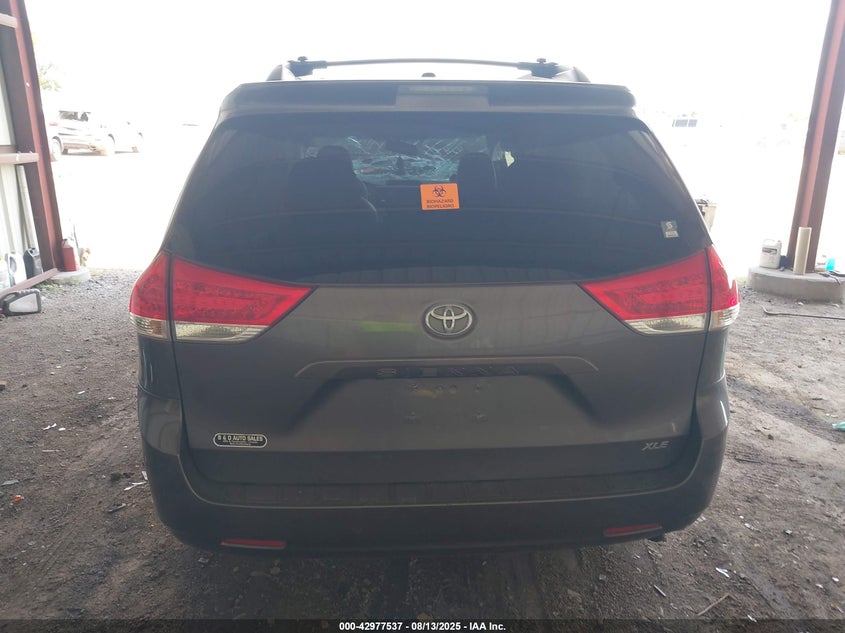 2011 Toyota Sienna Xle V6 VIN: 5TDYK3DC5BS088773 Lot: 42977537