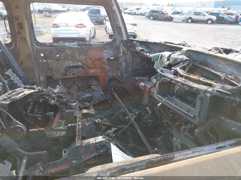 5GRGN23U44H120559 2004 HUMMER H2 photo no. 5