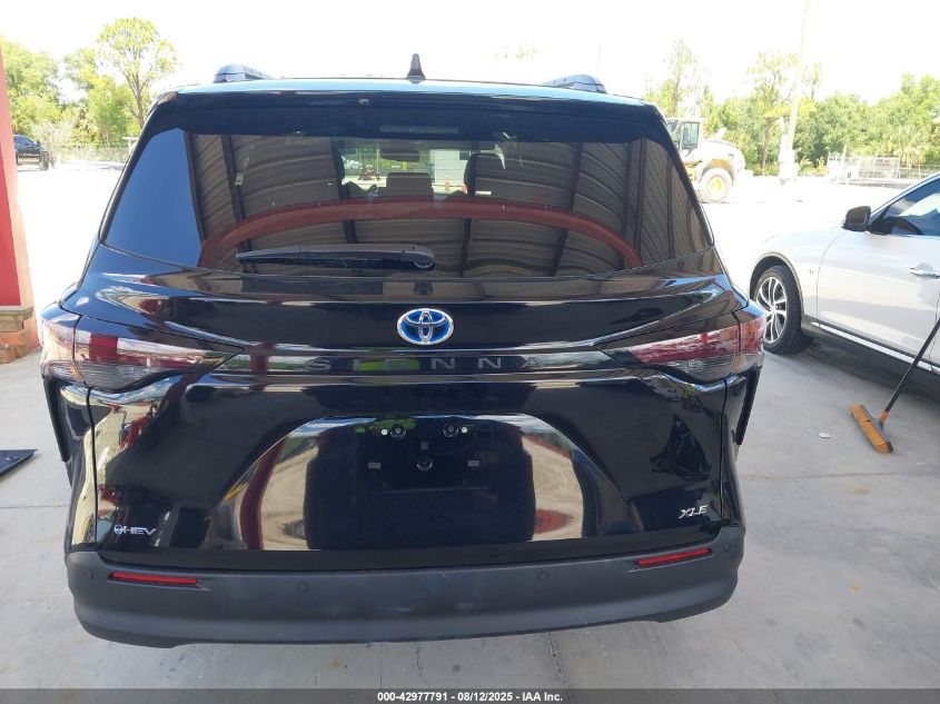 2025 Toyota Sienna - 5TDYRKEC1SS269020