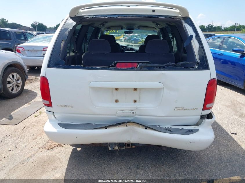 2000 Dodge Grand Caravan Se VIN: 1B4GP44R6YB688397 Lot: 42977835