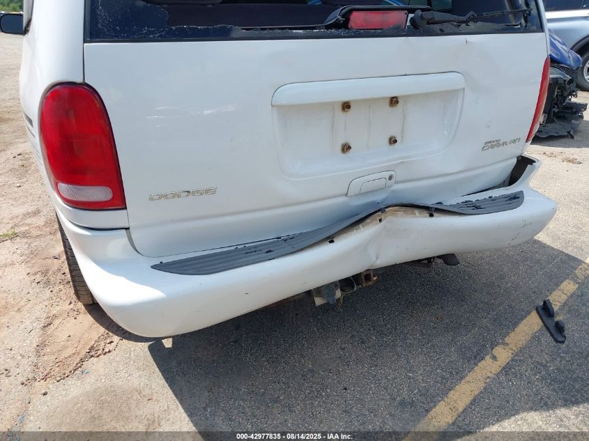 2000 Dodge Grand Caravan Se VIN: 1B4GP44R6YB688397 Lot: 42977835