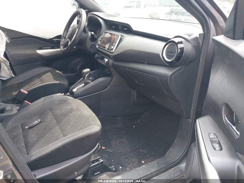 2019 NISSAN KICKS S/SR/SV - 3N1CP5CU5KL501821