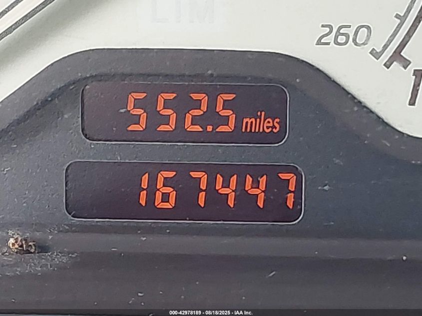 2000 Mercedes-Benz C 230 Kompressor VIN: WDBHA24G0YA855529 Lot: 42978189