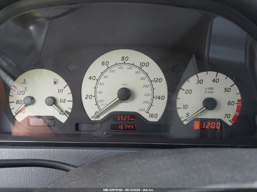 2000 Mercedes-Benz C 230 Kompressor VIN: WDBHA24G0YA855529 Lot: 42978189