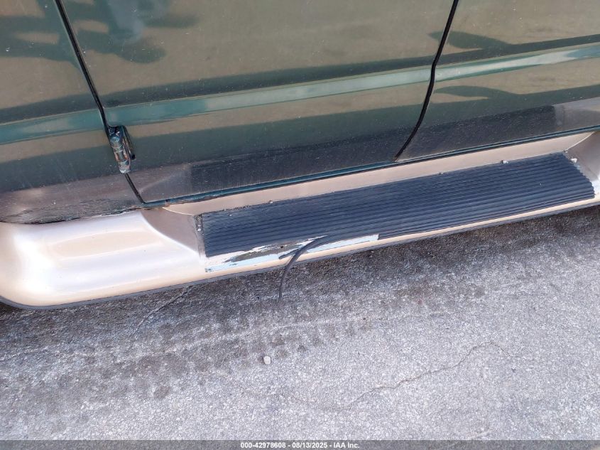 1999 Ford E-150 Commercial/Recreational VIN: 1FDRE14W0XHC18153 Lot: 42978608