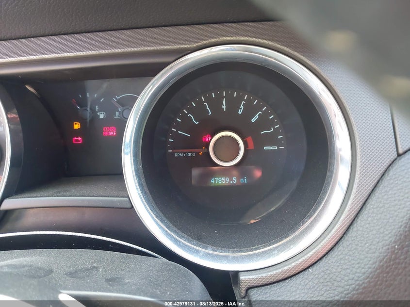 2014 Ford Mustang V6 VIN: 1ZVBP8AM0E5301024 Lot: 42979131