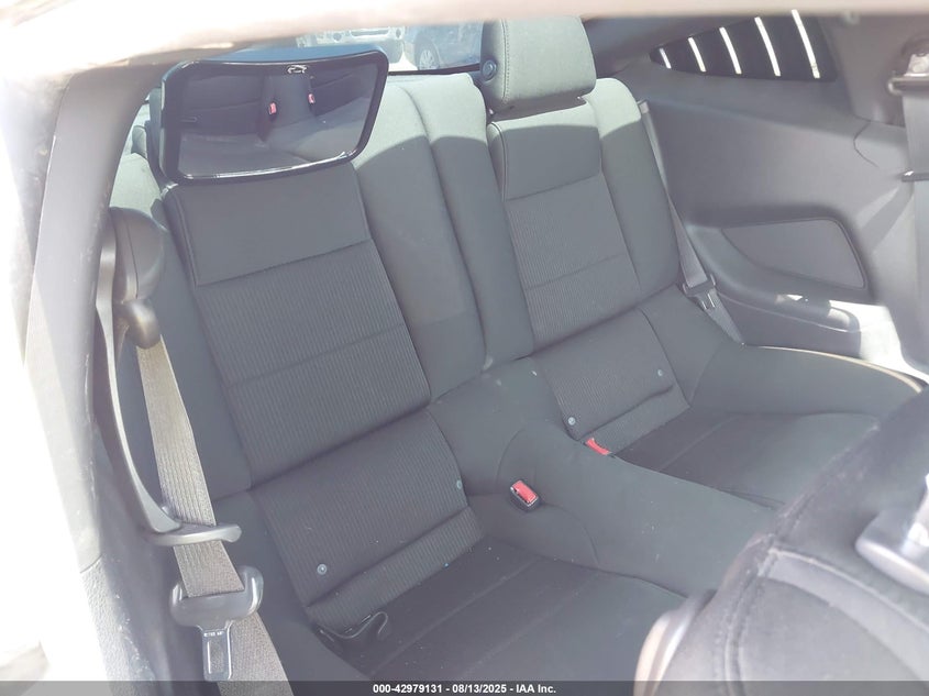 2014 Ford Mustang V6 VIN: 1ZVBP8AM0E5301024 Lot: 42979131