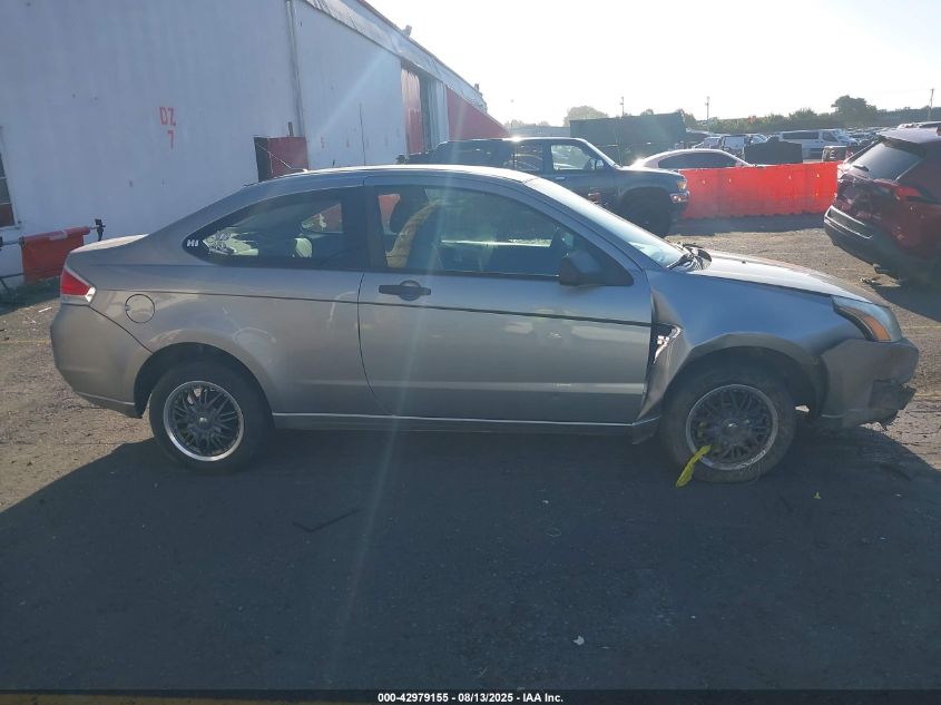 2008 Ford Focus Se/Ses VIN: 1FAHP33NX8W125917 Lot: 42979155