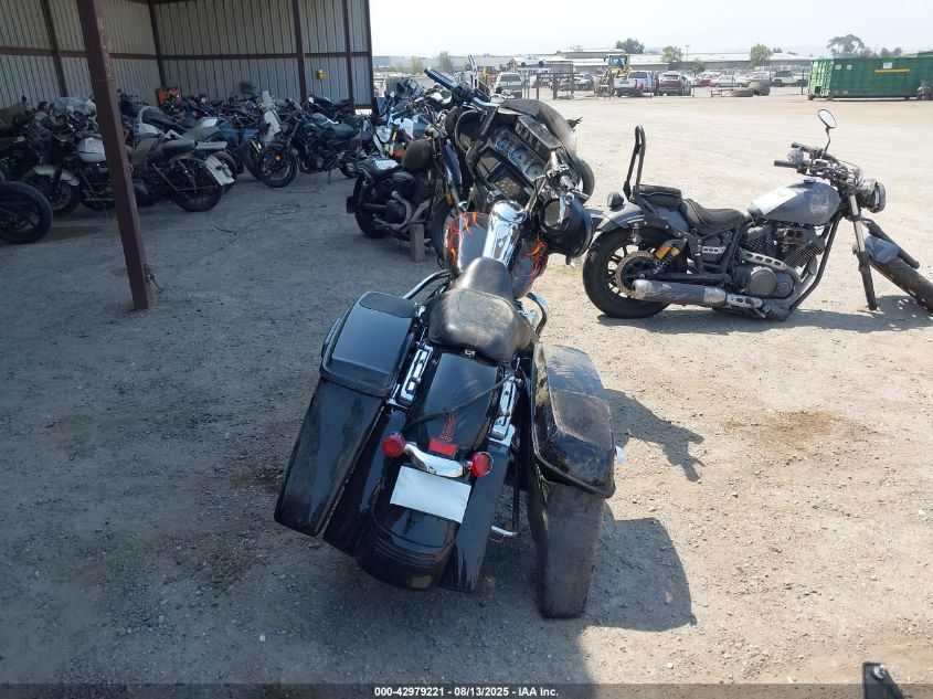 2014 Harley-Davidson Flhx Street Glide VIN: 1HD1KBM12EB672391 Lot: 42979221