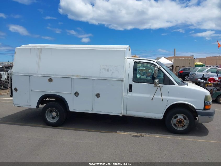 2004 Chevrolet Express Cutaway Base W/C7L/C7N VIN: 1GBJG31U441163855 Lot: 42979383