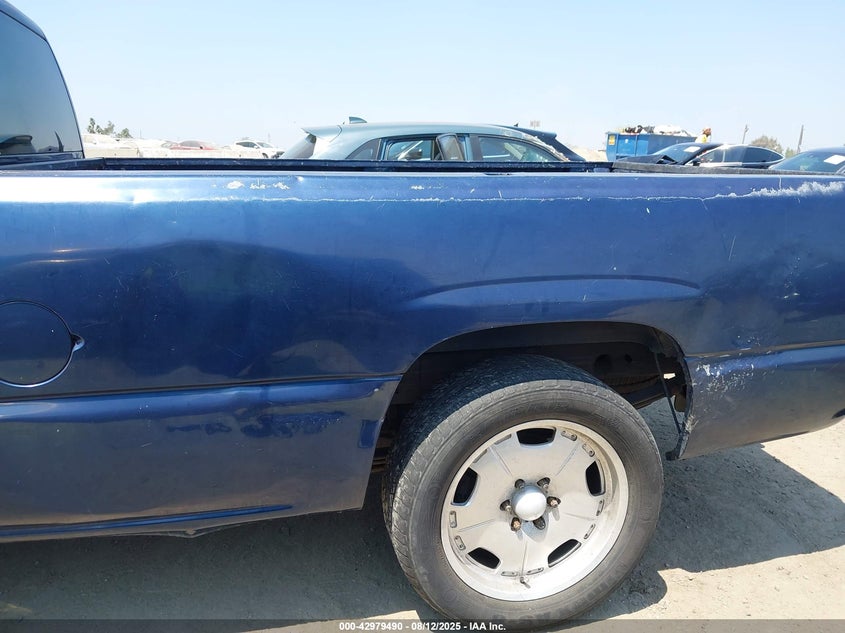 2000 Chevrolet Silverado 1500 VIN: 1GCEC14T6YE353090 Lot: 42979490