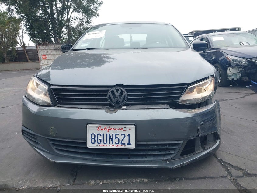 2014 VOLKSWAGEN JETTA 2.0L S - 3VW2K7AJ3EM288357