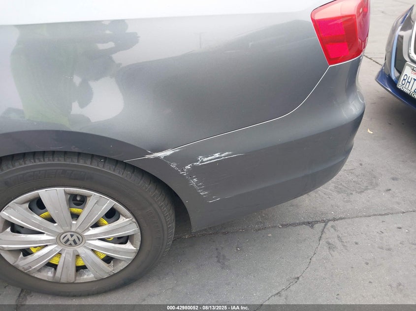 2014 VOLKSWAGEN JETTA 2.0L S - 3VW2K7AJ3EM288357