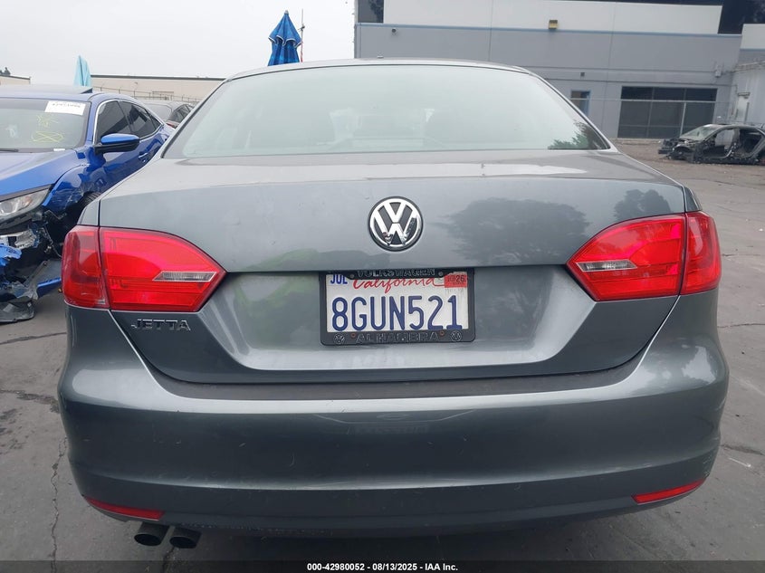 2014 VOLKSWAGEN JETTA 2.0L S - 3VW2K7AJ3EM288357