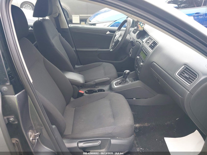 2014 VOLKSWAGEN JETTA 2.0L S - 3VW2K7AJ3EM288357