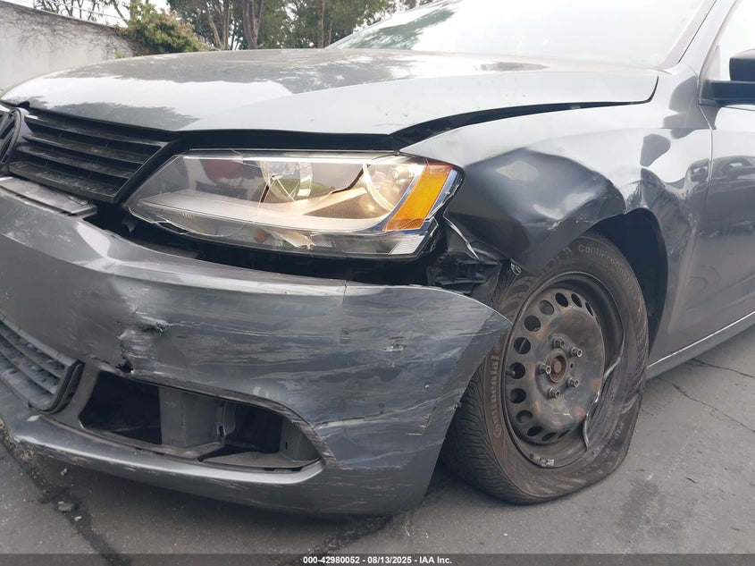 2014 VOLKSWAGEN JETTA 2.0L S - 3VW2K7AJ3EM288357