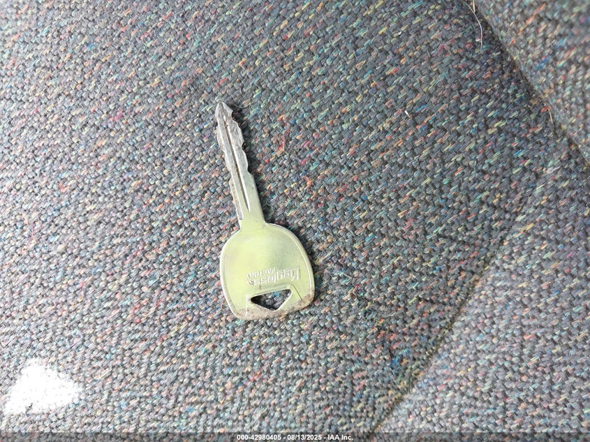 2005 Chevrolet Silverado 1500 Work Truck VIN: 1GCEC19XX5Z257107 Lot: 42980405