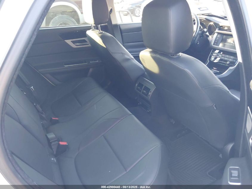 2016 Jaguar Xf 35T Premium VIN: SAJBD4BV3GCY06681 Lot: 42980440