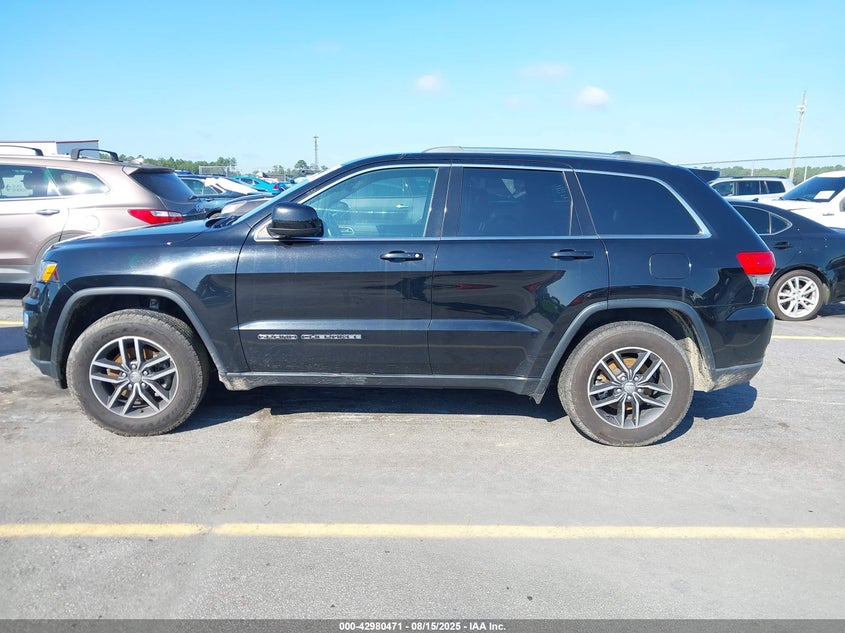 JEEP GRAND CHEROKEE - zdjęcie 15