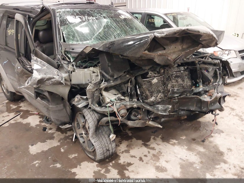 2008 Chevrolet Trailblazer Lt VIN: 1GNDT13S282121079 Lot: 42980913