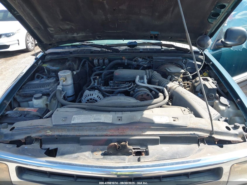 1997 Chevrolet Blazer Lt VIN: 1GNDT13W0V2192960 Lot: 42981074