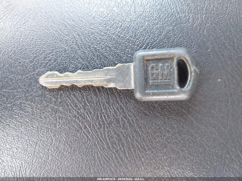 1997 Chevrolet Blazer Lt VIN: 1GNDT13W0V2192960 Lot: 42981074