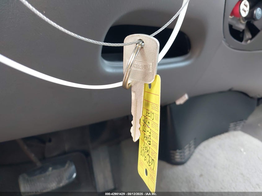 1998 Ford F-150 Lariat/Xl/Xlt VIN: 1FTZF07W4WKC20173 Lot: 42981429