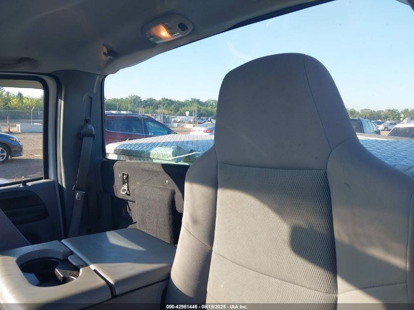 2005 Ford F-350 Xl/Xlt VIN: 1FTWF31P95EB81535 Lot: 42981446